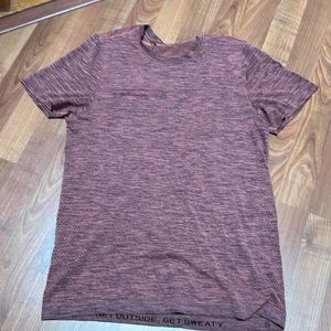 Men’s lululemon shirt